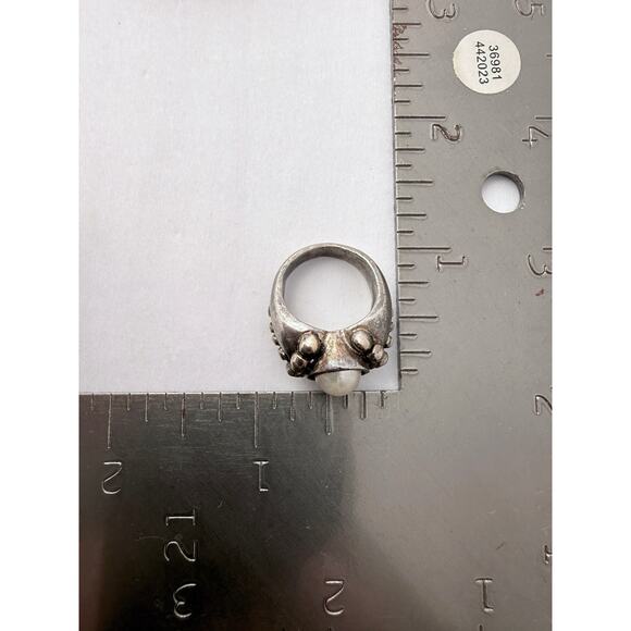 Vintage 60s Brutalist Sculptural Studio Ring Pewter & Faux Pearl - Picture 6 of 7